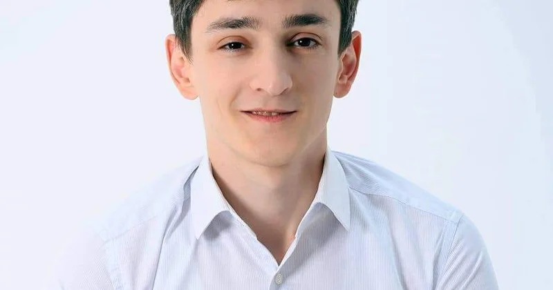 Ölüm ayağında olan anamı xaricə müalicəyə apara bilmirəm, çıxışıma məhdudiyyət var İCTİMAİ FƏAL