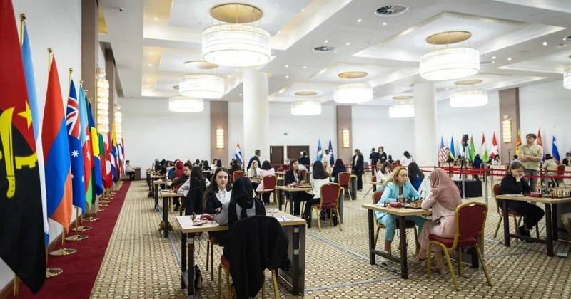 Dünya kuboku: Şahmatçılarımız üçün cavab oyunları