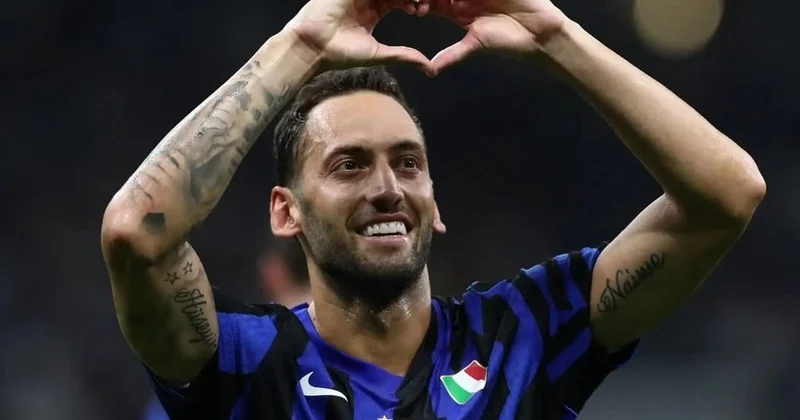 Hakan Çalhanoğlu “İnter”də qalmaqala səbəb oldu