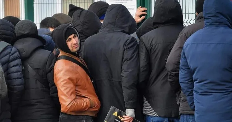 Rusiyada miqrantların yaşadıqları yerdə qeydiyyatı üçün rüsum tətbiq edilə bilər