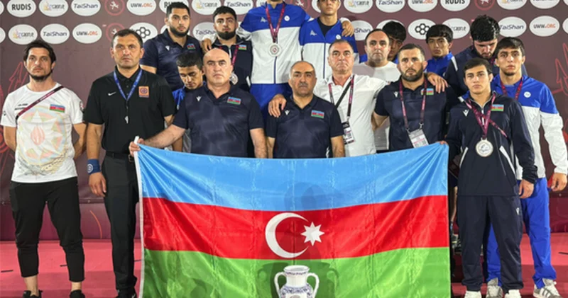Avropa ikincisi olan yığmamız Vətənə dönüb