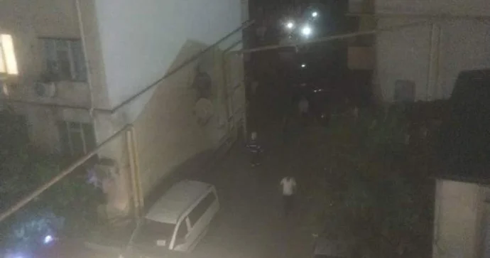 Abşeronda yaşayış binasında partlayış olub, xəsarət alanlar var VİDEO