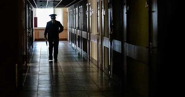13 yaşlı yeniyetmə güllələndi