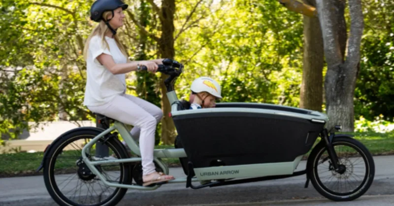 Dörd uşağı daşımağa imkan verən elektrik velosiped hazırlanıb