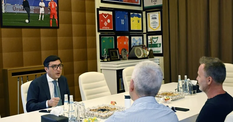 Fərid Qayıbov Dünya Şaquli Qaçış Assosiasiyasının prezidenti ilə görüşüb FOTOLAR