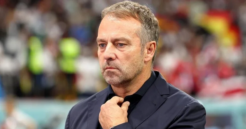Flik iki mövqe üçün futbolçu axtarır