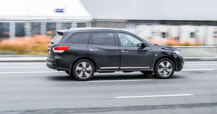 Nissan вынужден вернуть почти полмиллиона автомобилей из за критического дефекта