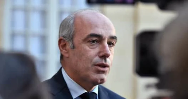 Критиковавший Макрона депутат повесился