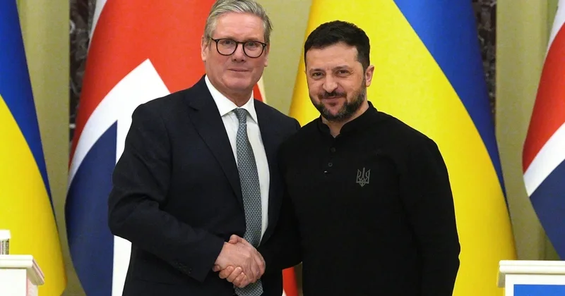 Zelenski Britaniya lideri ilə dron istehsalını müzakirə edib