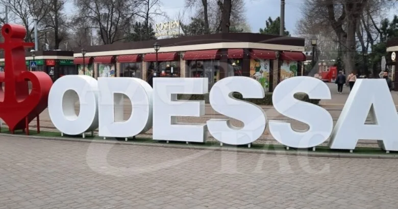 Ruslar Odessaya hücum edib