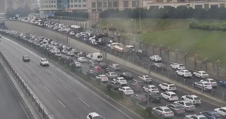 Bakı Sumqayıt yolunda qəza olub
