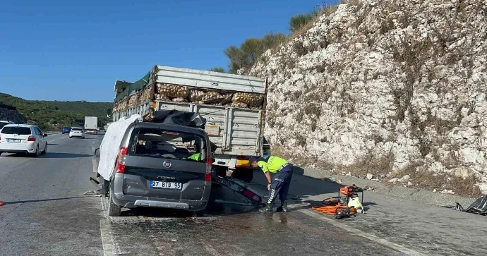 “Fiat” kartof yüklü TIR a arxadan çırpıldı 5 ölü, 1 ağır yaralı VİDEO