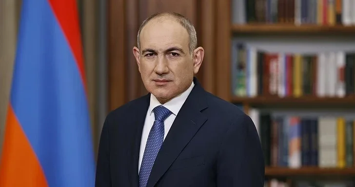Пашинян: Гарегин II разделяет планы архиепископов по осуществлению военного переворота