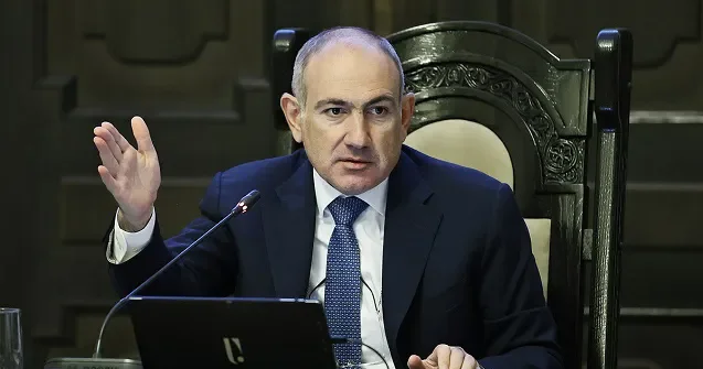 Paşinyan yeni konstitusiya qəbuluna gedir: Ermənistan artıq regionda konstruktiv rola keçməyə məcburdur