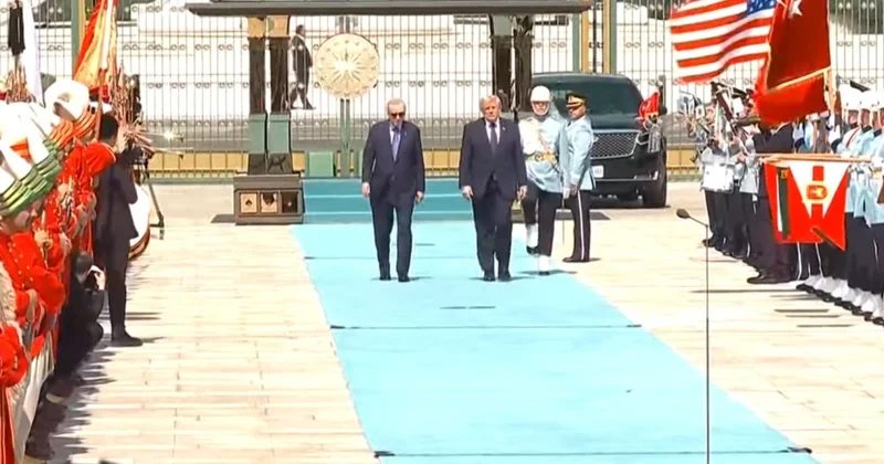 Ankarada prezident iqamətgahında Trampın rəsmi qarşılanma mərasimi olub