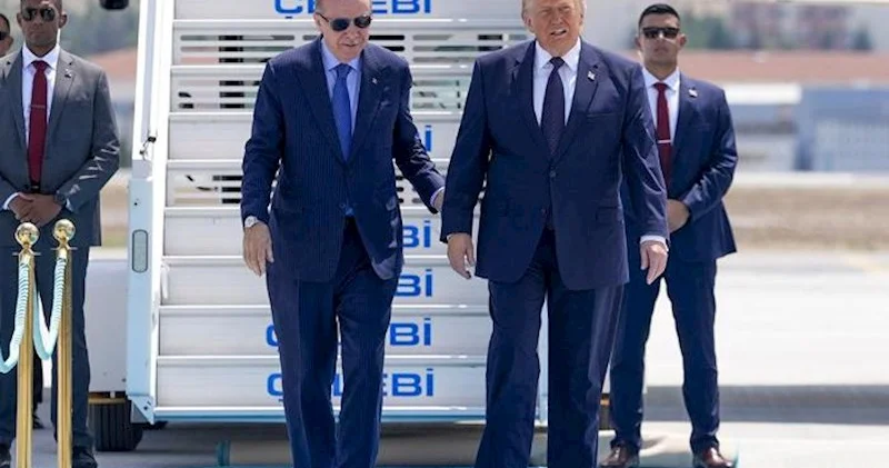 Ərdoğan Trampı hava limanında qarşıladı Video