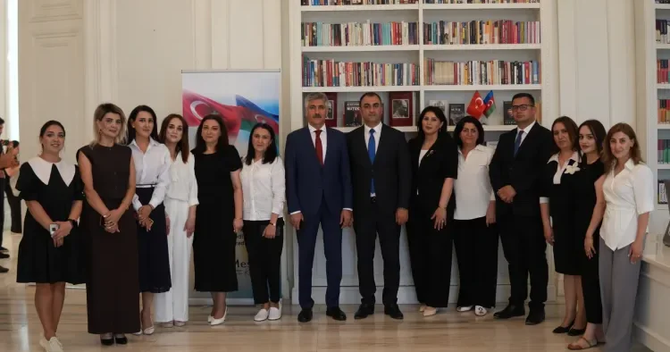 Gəncə şəhər Heydər Əliyev Mərkəzində “Türkiyə ədəbiyyatı” bölümü açıldı FOTO