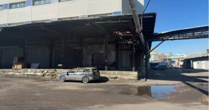 Üç rəqifə sərxoş halda barı yandırdı; 75 minlik ziyan dəydi VİDEO
