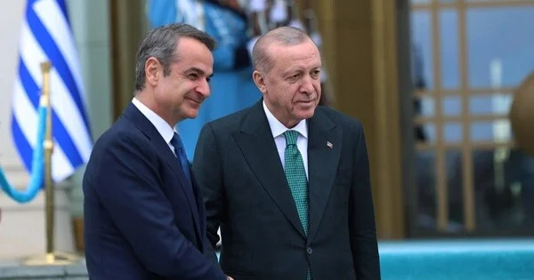 Ərdoğan Miçotakisi elə bir marşla qarşıladı ki... Video