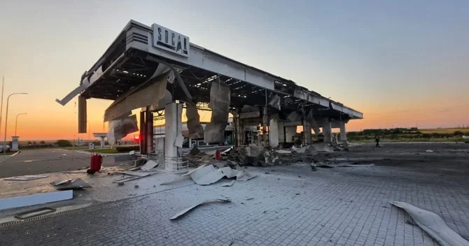 RF nin Ukraynadakı Azərbaycan mülkiyyətinə hücumları Moskva körpüləri yandırır