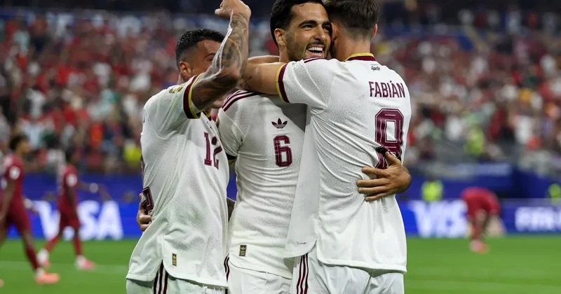 İspaniyadan mundial rekordu 6 oyundur qol buraxmır