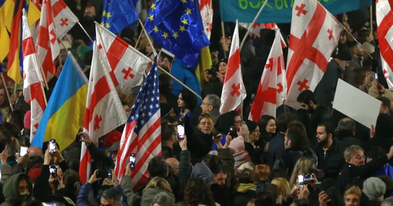 МВД Грузии разрешило протесты, но ввело ограничения