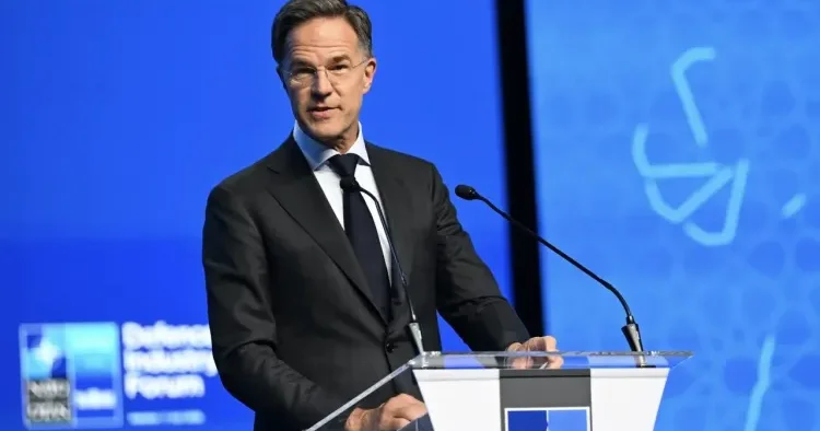 “Müdafiə tam bir komanda işidir” Rutte