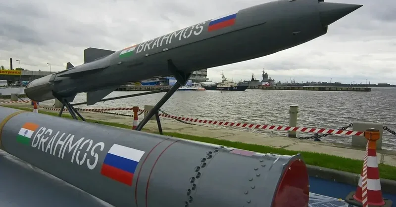 Hindistan İndoneziyaya BrahMos və Astra raketləri tədarük edəcək