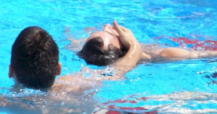 Çimərliklərdə 19 nəfər boğulmadan xilas edilib FHN rəsmisi