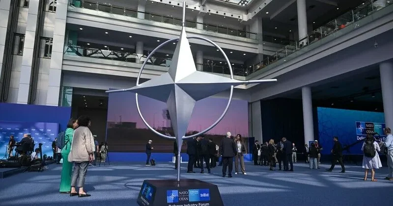 NATO 50 milyard dollarlıq yeni silah müqavilələri imzalayıb