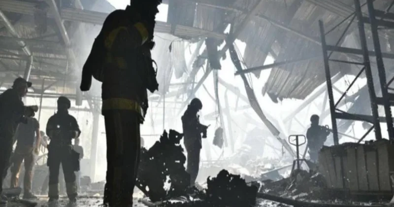 Rusiya Xarkovu idarəolunan aviasiya bombaları ilə vurub, ölən və yaralananlar var