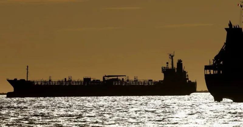 После атак Ирана в Ормузе: США снова запретили сделки с иранской нефтью