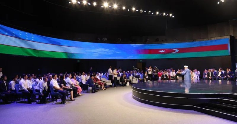 ‘’Qardaşılıq və müttəfiqliyin ali zirvəsi’’ kitab albomu təqdim edildi.