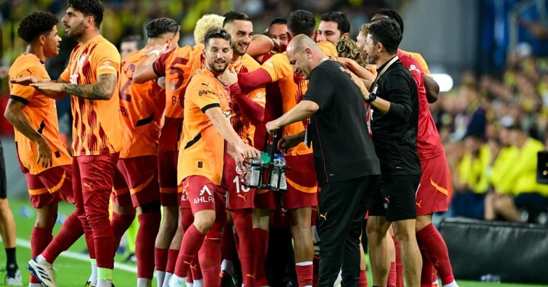 “Qalatasaray”ın futbolçsunun toyu oldu (Foto)