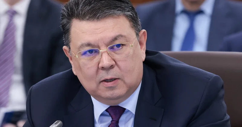 Расследование аварии AZAL: Казахстан проверяет версию применения оружия