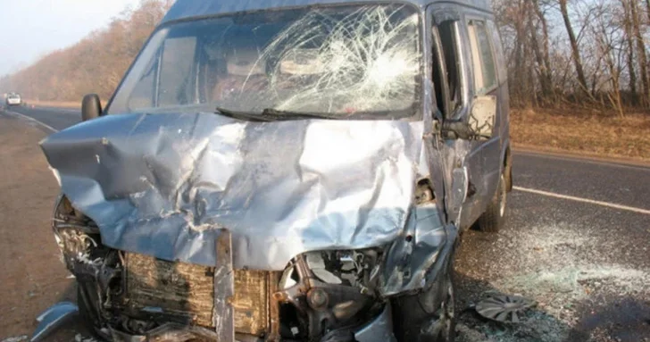Сотрудники детского сада попали в серьезное ДТП в Гахском районе