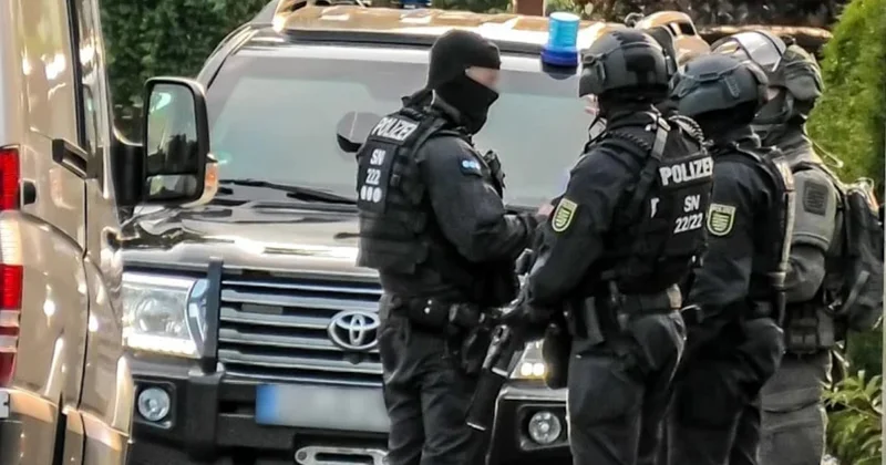 Almaniyanın üç vilayətində polis reydləri: Dövlət çevrilişində şübhəli bilinən şəxslər HƏBS EDİLİB