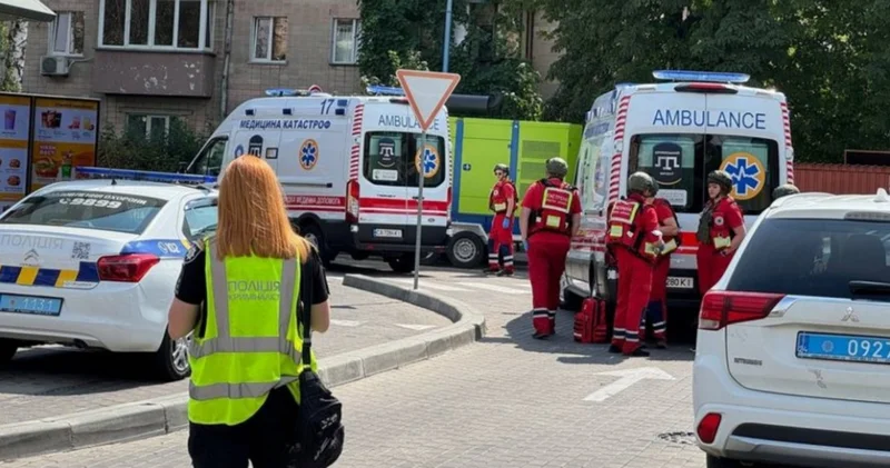 Ukraynada silahlı şəxs McDonald s a hücum edib