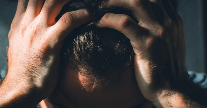 Sadə səbəb, sadə həll: İstidə niyə başınız ağrıyır?