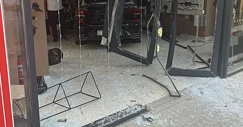 Bakıda avtomobil çilçıraq mağazasına çırpılıb