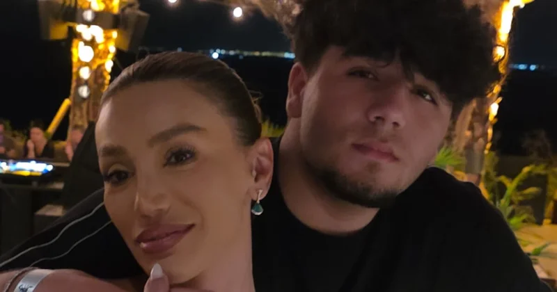 Röya Ayxan oğlu ilə tətildə