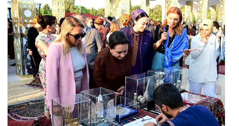 Azərbaycanın milli irsi Türkmənistanda böyük maraqla qarşılandı FOTOLAR