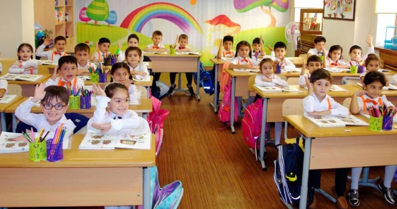 Kənd qeydiyyatında olan uşaqlar şəhərdəki məktəblərdə təhsil ala bilərmi?