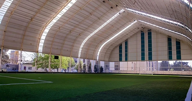 Gəncədə 52 yaşlı kişi stadionda öldü