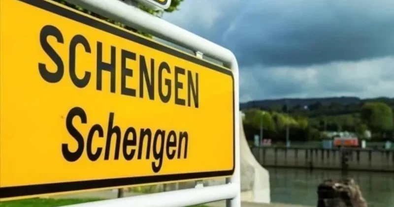 Şengenlə bağlı gərginlik: İtaliya geri addım atmadı