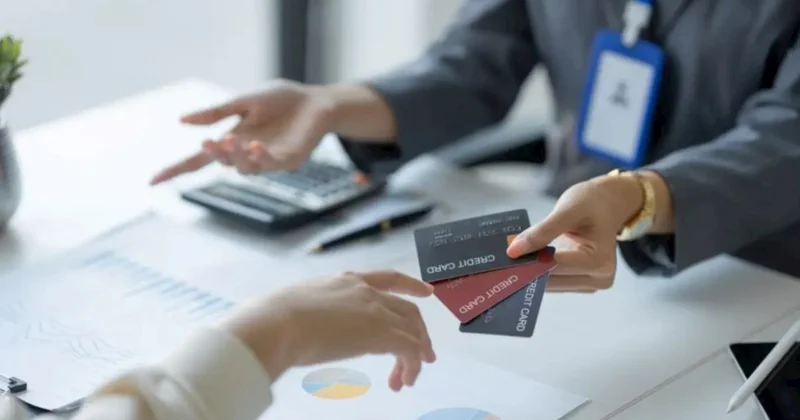Müasir bankçılıq gündəlik həyatı necə asanlaşdırır?