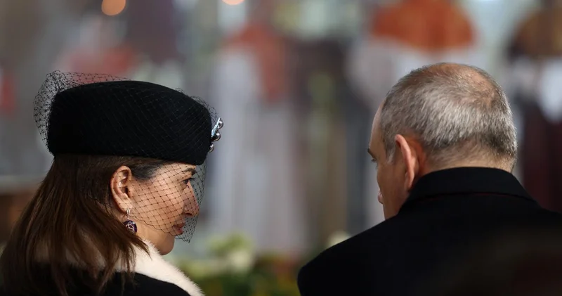 Paşinyan Anna Akopyanla barışıb? Ermənistanda hamı çaş baş qalıb