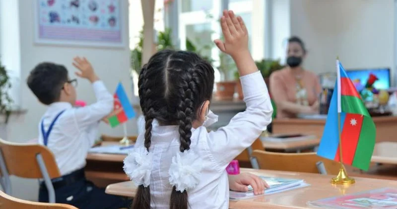 Gədəbəydə 3 məktəb bağlandı: Şagird və müəllimlərin aqibəti necə olacaq?