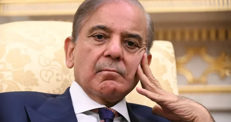 Şahbaz Şərif Ümrədə VİDEO