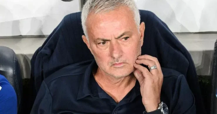 Real ı rədd edib Barselona nı seçdi Mourinyo ŞOKDA
